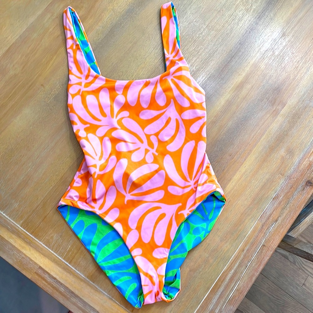 Solid & Stripe Anne Marie Reversible Suit
